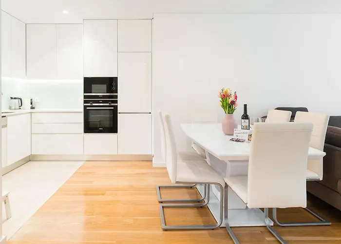 Guestready - Amazing Modern Near The شقة *