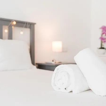Guestready - Amazing Modern Near The شقة *